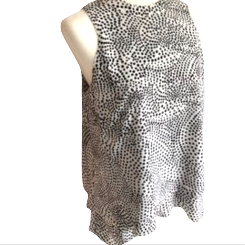 Designer top Macy layered like new